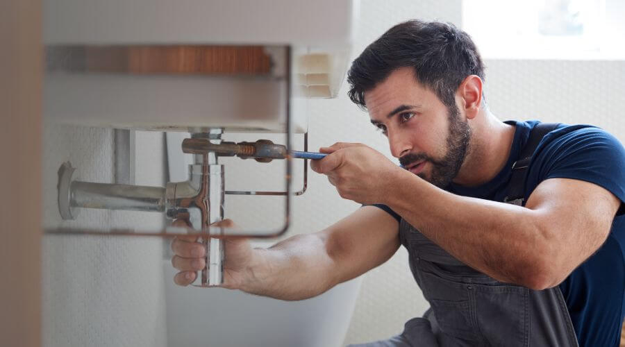 Professional expert plumbing services in Clothier, WV